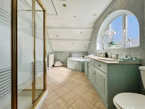 Photo 37- click for photo gallery